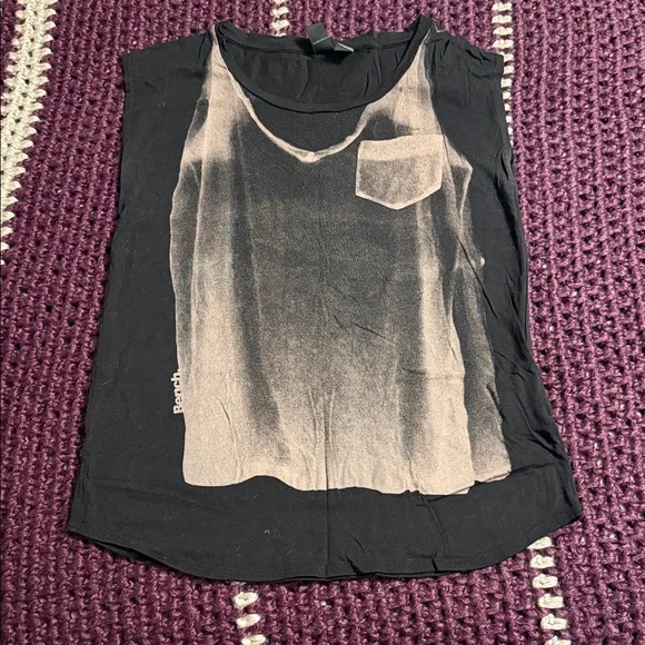 Bench Black and Tan Short Sleeve Tee - Picture 1 of 3